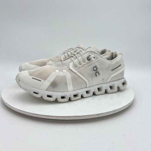 On Running Shoes - On Cloud 5 Swiss engineering Women Size 9.5 59.98902 White Trail Running Shoe